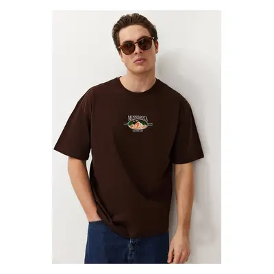 Trendyol Brown Oversize/Wide Cut Landscape Embroidered 100% Cotton T-Shirt