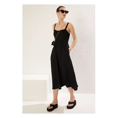 Trendyol Black Waist-Opening Gipel Midi Woven Dress