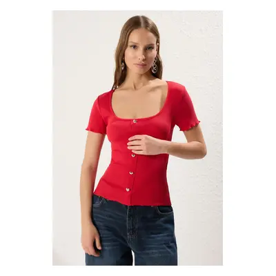 Trendyol Red Fitted/Fits the Body Heart Buttoned Pool Neck Flexible Knitted Blouse