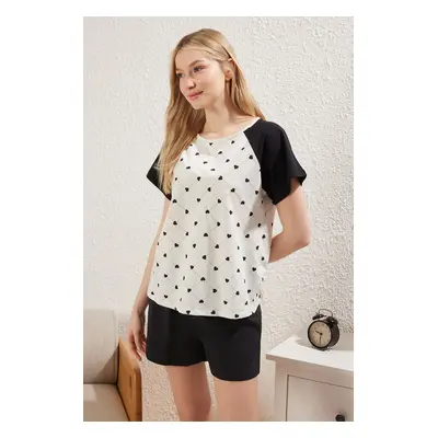 Trendyol Black-Ecru 100% Cotton Heart-Shaped Raglan Sleeve Knitted Pajama Set with Shorts