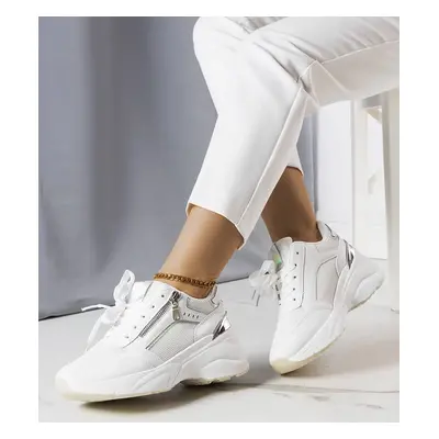 D/CEO White trainers Justar