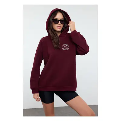 Trendyol Plum Slogan Printed Oversize/Wide Pattern Thick Inside Polar Fleece Knitted Sweatshirt