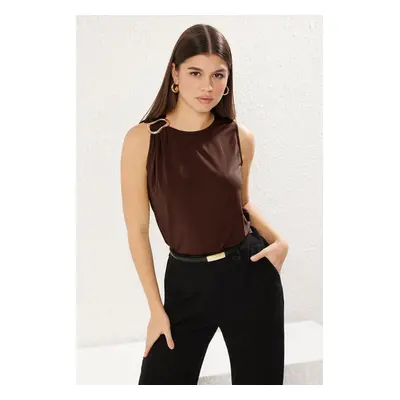 Trendyol Brown Accessory Detailed Fitted/Fits Body Flexible Knitted Blouse