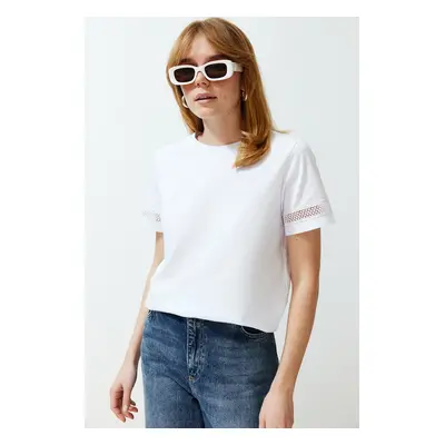 Trendyol White Accessory Detail Basic/Regular Fit Knitted T-Shirt