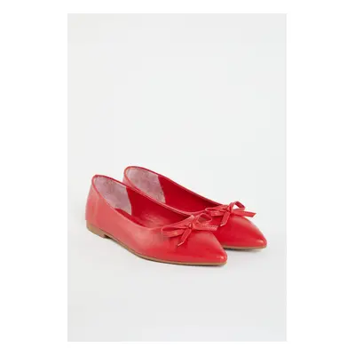 Trendyol Red Bow Pointed Toe Women's Ballerina