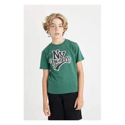 DEFACTO Boy's Crew Neck Text Printed Short Sleeve T-Shirt