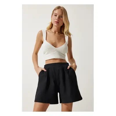 Happiness İstanbul Women's Black Pocket Linen Shorts