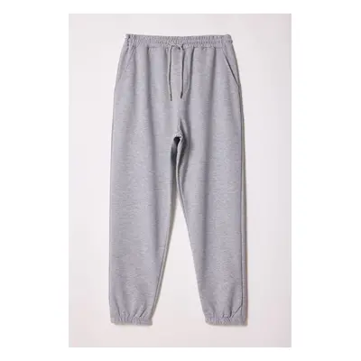 Trendyol Gray Melange Oversize/Wide Cut Elastic Leg Butterfly Printed Sweatpants