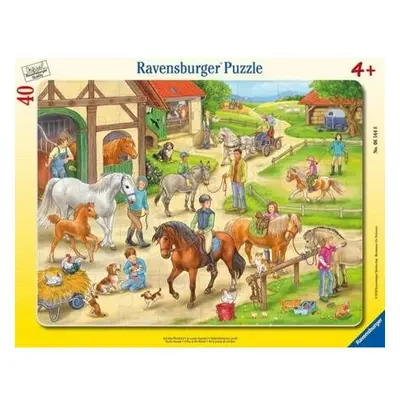 Ravensburger Na koňské farmě puzzle (40 dílků)