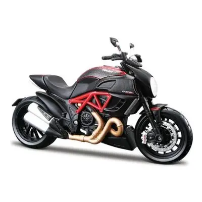 Maisto - Ducati Diavel Carbon - model k sestavení 1:12