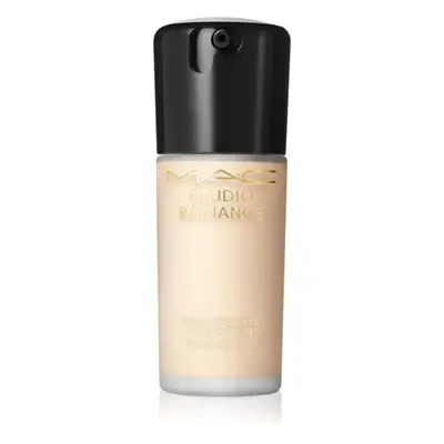 MAC Cosmetics Studio Radiance Serum-Powered Foundation hydratační make-up odstín NC10 30 ml