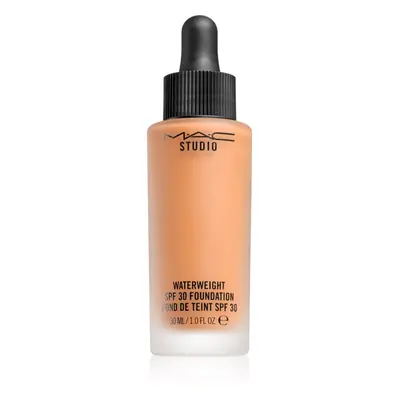 MAC Cosmetics Studio Waterweight SPF 30 Foundation lehký hydratační make-up SPF 30 odstín NC 50 