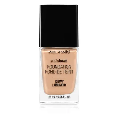 Wet n Wild Photo Focus lehký hydratační make-up pro rozjasnění pleti odstín Classic Beige 28 ml