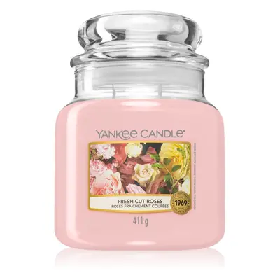 Yankee Candle Fresh Cut Roses vonná svíčka Classic malá 411 g