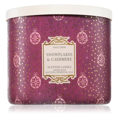 Bath & Body Works Snowflakes & Cashmere vonná svíčka 411 g