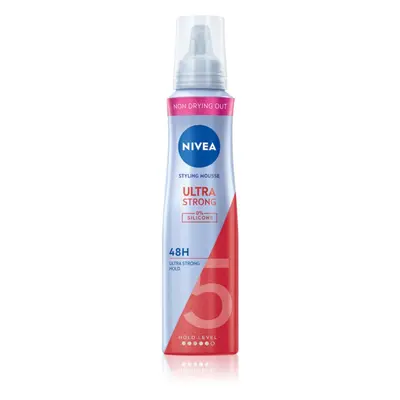 NIVEA Ultra Strong pěnové tužidlo 150 ml