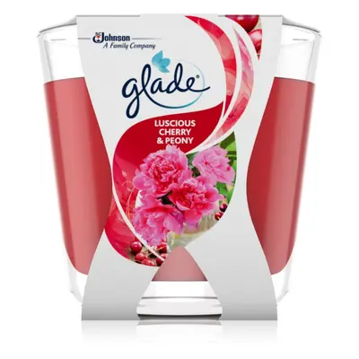 GLADE Luscious Cherry & Peony vonná svíčka 70 g