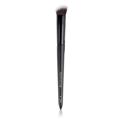 Brushworks Precise Angled Concealer Buffing Brush štětec na korektor typ NO. 8 1 ks