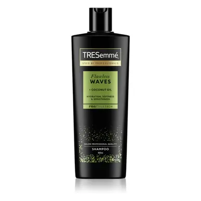 TRESemmé Flawless Waves hydratační šampon pro vlnité a kudrnaté vlasy 400 ml