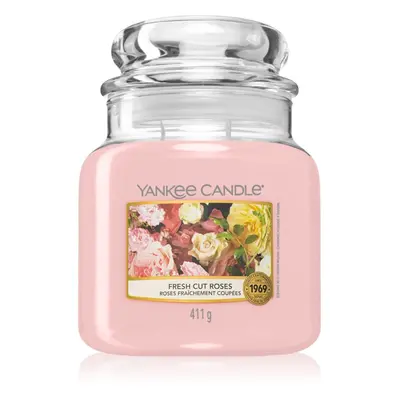 Yankee Candle Fresh Cut Roses vonná svíčka Classic malá 411 g