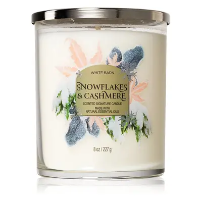 Bath & Body Works Snowflakes & Cashmere vonná svíčka 227 g