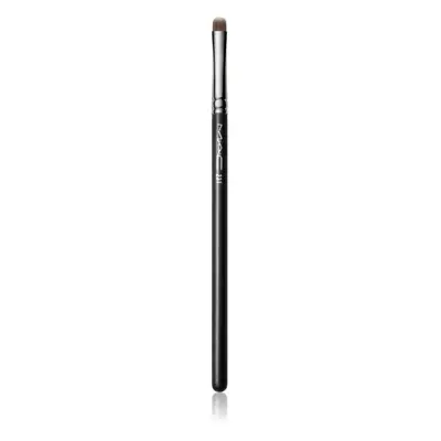 MAC Cosmetics 231 Small Shader Brush štětec na aplikaci očních stínů 1 ks