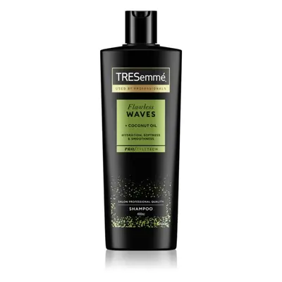 TRESemmé Flawless Waves hydratační šampon pro vlnité a kudrnaté vlasy 400 ml