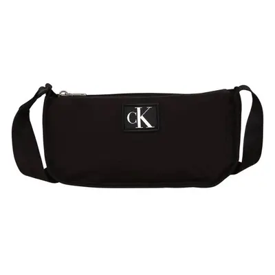 Calvin Klein CITY NYLON SHOULDER POUCH25 Dámská kabelka, černá, velikost