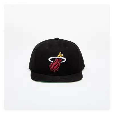 Kšiltovka Mitchell & Ness Miami Heat Sweet Suede Snapback Black