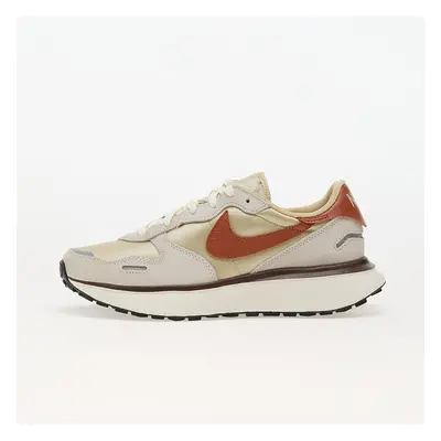 Tenisky Nike W Phoenix Waffle Team Gold/ Dark Russet-Coconut Milk-Hemp EUR