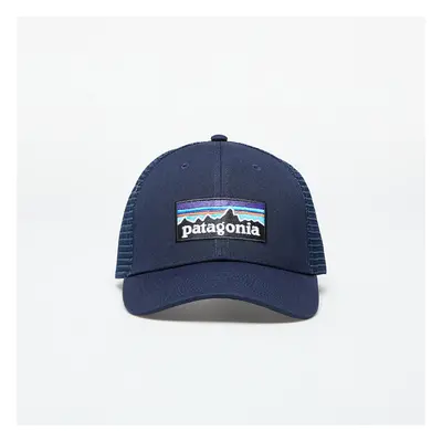 Kšiltovka Patagonia P-6 Logo LoPro Trucker Hat New Navy