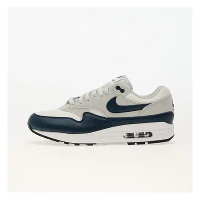 Tenisky Nike Air Max Ess Summit White/ Armory Navy-Light Silver EUR