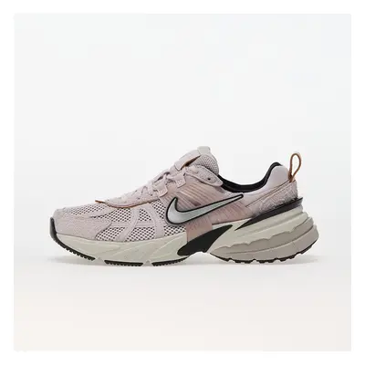 Tenisky Nike W V2K Run Platinum Violet/ Chrome-Light Bone-Black EUR