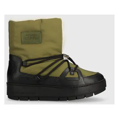 Sněhule Tommy Hilfiger TOMMY ESSENTIAL SNOWBOOT zelená barva, FW0FW07504