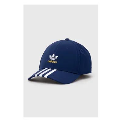 Kšiltovka adidas Originals s aplikací