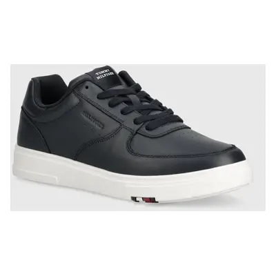 Kožené sneakers boty Tommy Hilfiger MODERN CUP CORPORATE LTH tmavomodrá barva, FM0FM04941