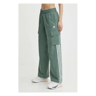 Tepláky adidas Originals zelená barva, s aplikací, IZ0716