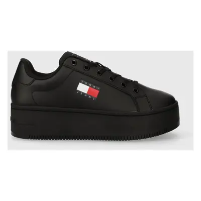 Kožené sneakers boty Tommy Jeans TJW FLATFORM ESS černá barva, EN0EN02518