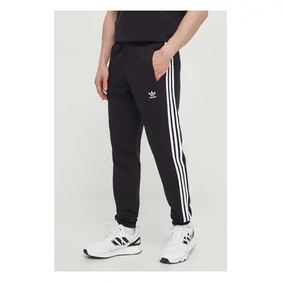 Tepláky adidas Originals 3-Stripes Pant černá barva, s aplikací, IU2353