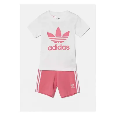 Dětská bavlněná souprava adidas Originals SHORT TEE SET růžová barva, JE0523