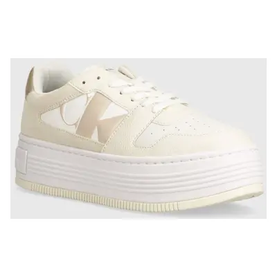 Sneakers boty Calvin Klein Jeans BOLD PLATF LOW LACE MIX NBS MTR béžová barva, YW0YW01482