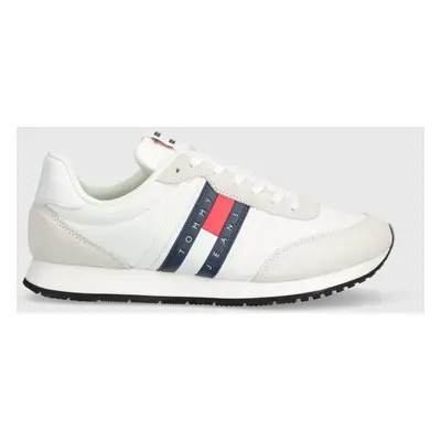 Sneakers boty Tommy Jeans TJM RUNNER CASUAL ESS bílá barva, EM0EM01351