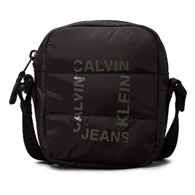 Dětský pytlíček Calvin Klein Jeans černá barva, IU0IU00649