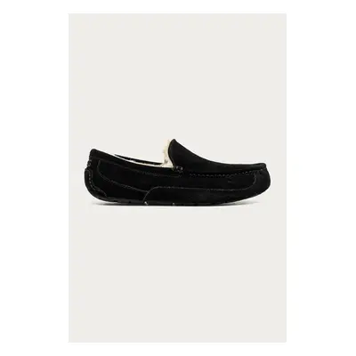 Semišové papuče UGG Ascot 1101110.BLK