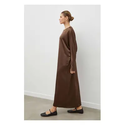 Šaty By Malene Birger hnědá barva, maxi, oversize