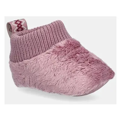 Kojenecké pantofle UGG BABY NESTI fialová barva, 1157639I