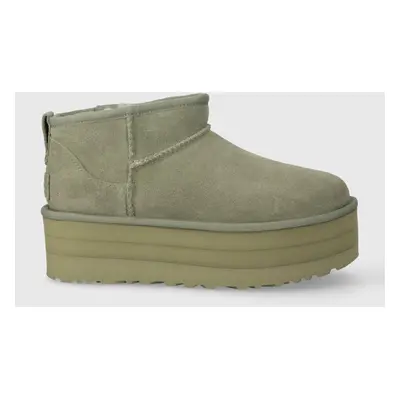 Semišové sněhule UGG Classic Ultra Mini Platform zelená barva, 1135092