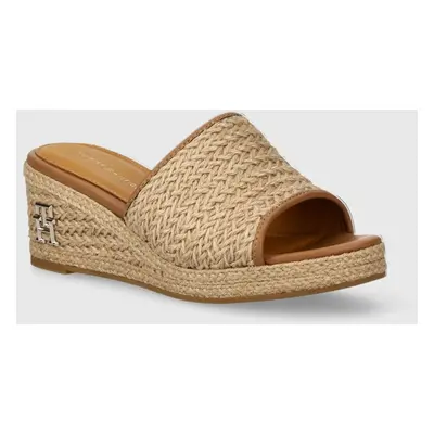 Pantofle Tommy Hilfiger TH ROPE WEDGE SANDAL dámské, béžová barva, na klínku, FW0FW07927