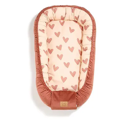 Kojenecký kokon La Millou Best Nest Velvet HEARTBEAT PINK