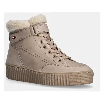 Semišové boty Tommy Hilfiger FAUX FUR NUBUCK LOW LACE-UP béžová barva, na plochém podpatku, zate